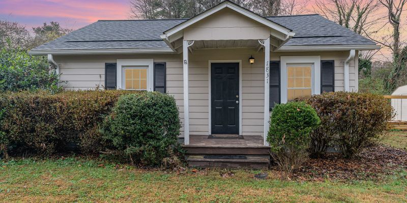 Summerfield House: 7831 Summerfield Rd