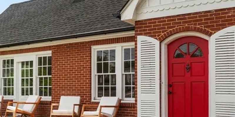 Newnan House: 59 Perry St