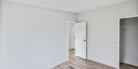 20 Conner Hogan Lane-17.jpg