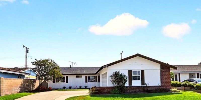 Garden Grove House: 12702 Taylor St