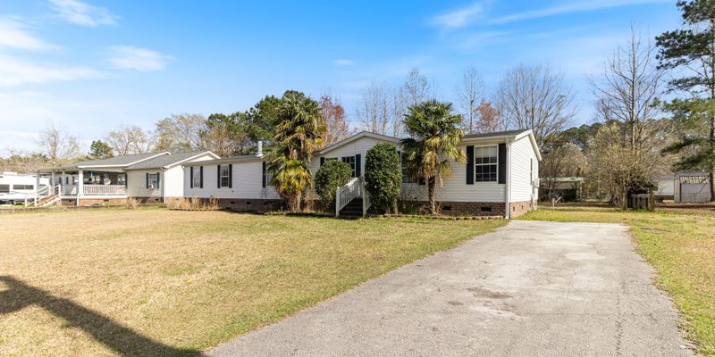 Jacksonville House: 214 Shipmans Pike