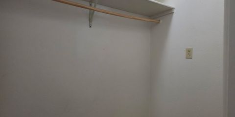 Walk in Closet.JPG