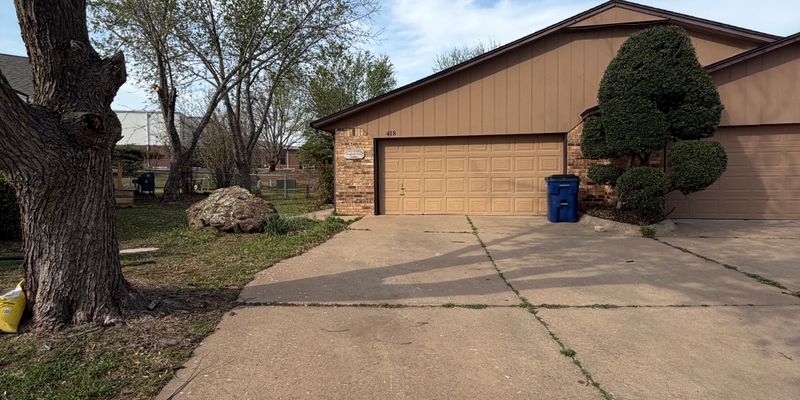 Stillwater House: 418 Britton Ct