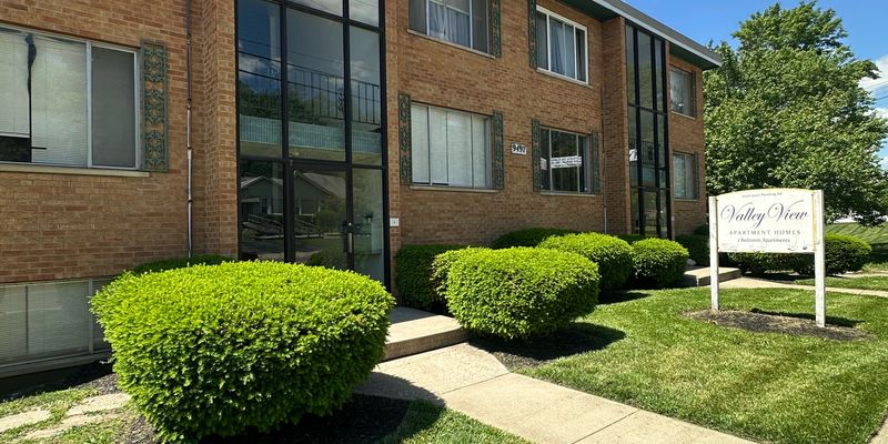 Cincinnati Apartment: 9495 Reading Rd