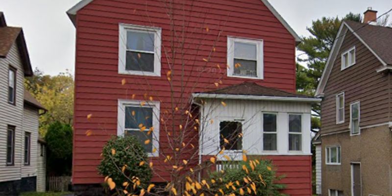Syracuse Apartment: 105 Merz Ave