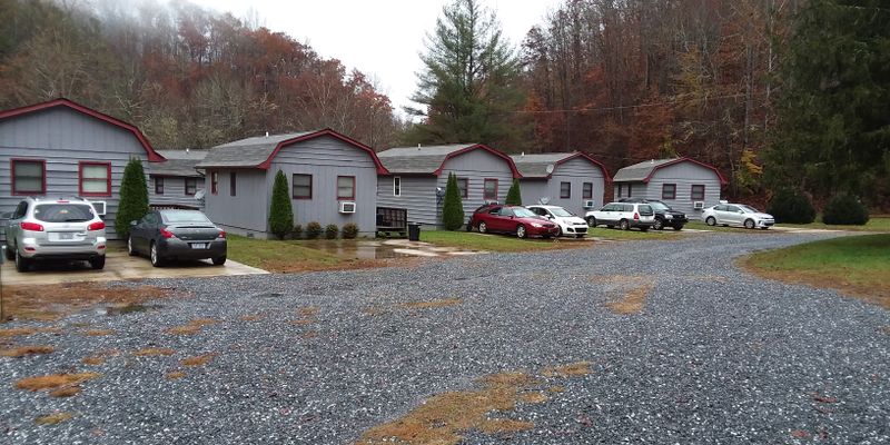 Cullowhee House: 28 Reading Lane, Unit #4