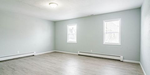 201 E Calvert 1 00002-WEB.jpg
