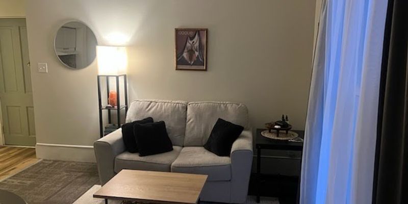 Franklin Apartment: 648 N Main St