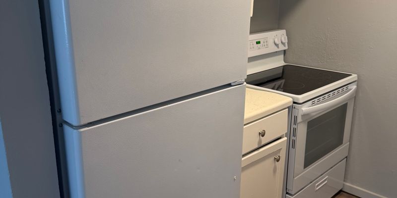 Longview Apartment: 1200 Fourth St