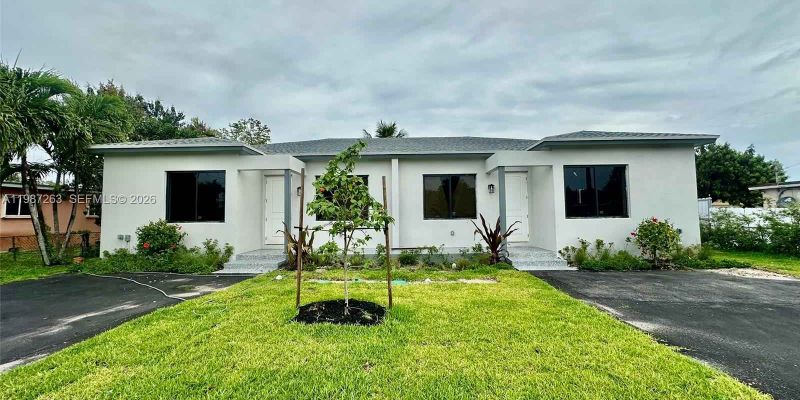 Miami Apartment: 2399 NW 105th St