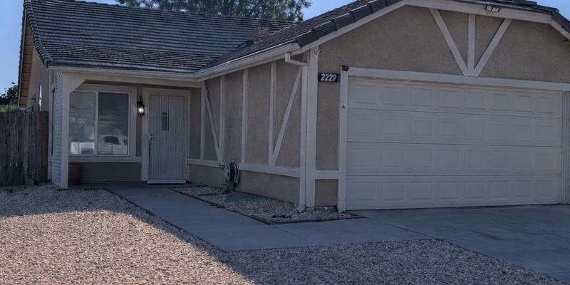 Hemet House: 2229 Rose Ave