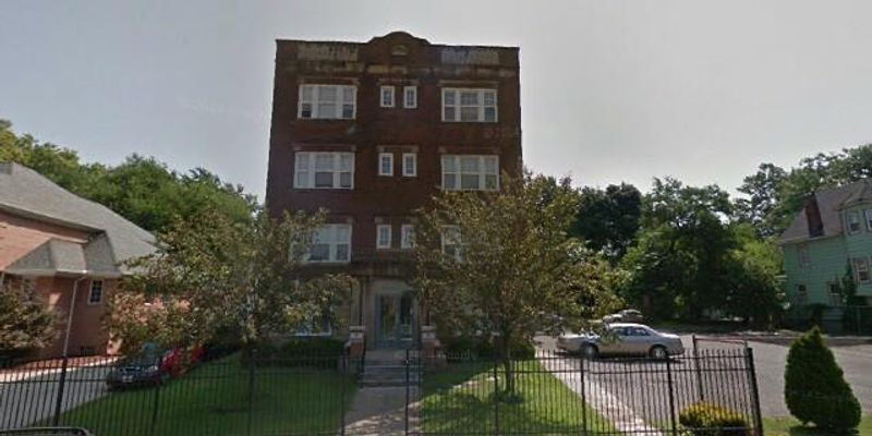 Cleveland Apartment: 1847 East 87th Street