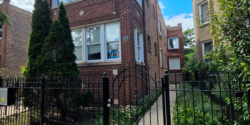 Chicago Apartment: 2246 N Springfield Ave