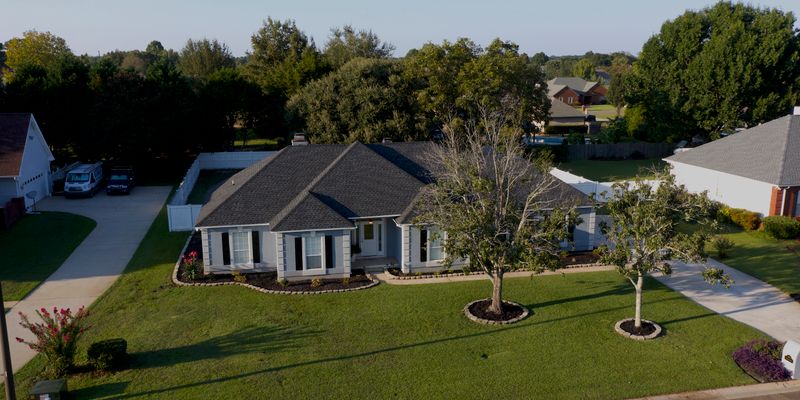 Warner Robins House: 105 Wilkes Ct