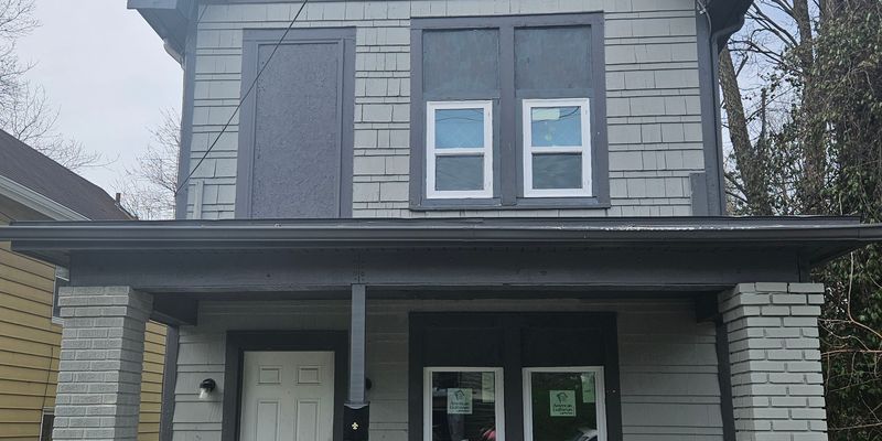 Cincinnati Apartment: 597 Trenton Ave