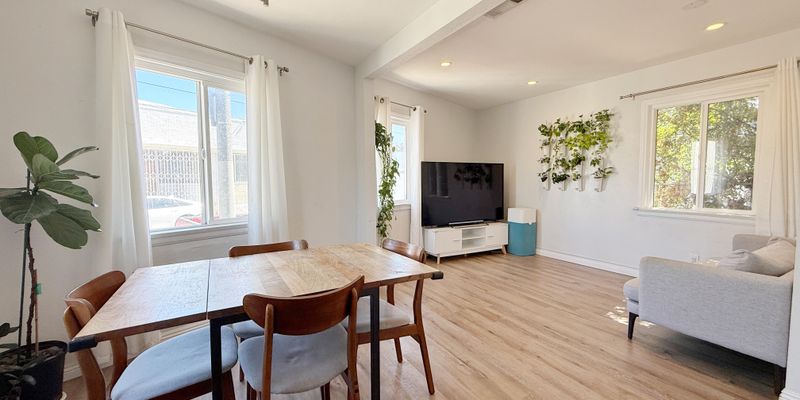 Los Angeles House: 4604 Alger St