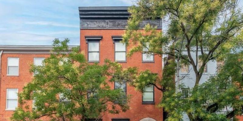 Baltimore Apartment: 31X N Paca St