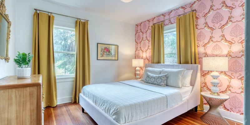 Portland Apartment: 2215 SE Powell Blvd