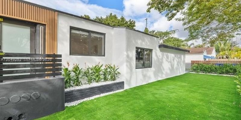 Miami House: 501 NW 46th St