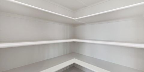 10-Pantry.jpg