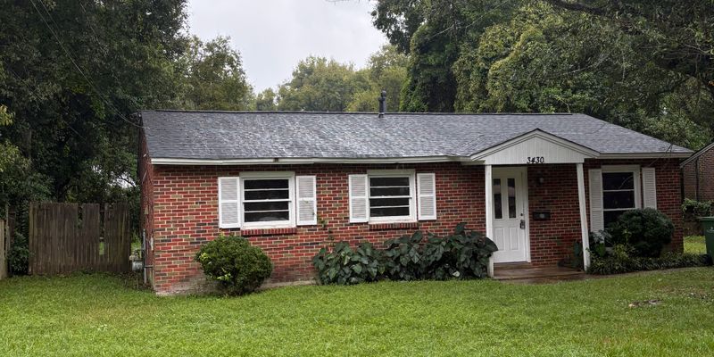 Montgomery House: 3430 Flintstone Ct