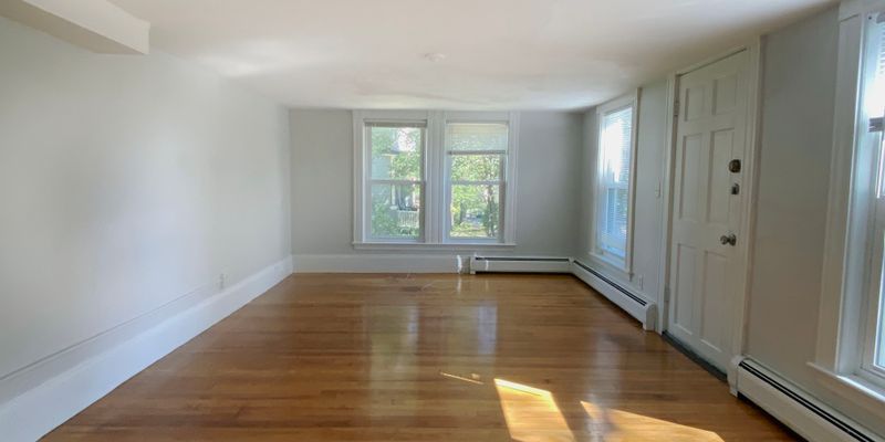 Melrose Apartment: 111 Ashland Street