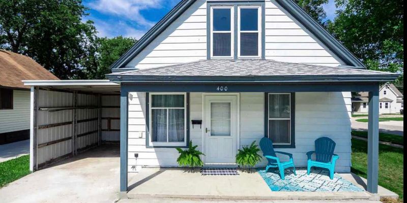 Norfolk House: 400 S 14th St