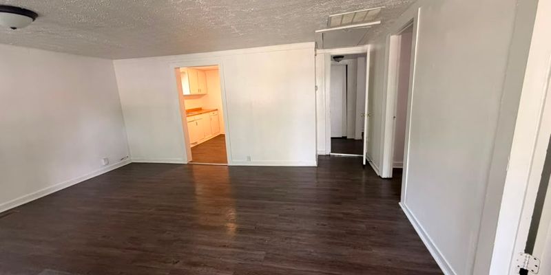 Indianapolis House: 3206 S Temple Ave