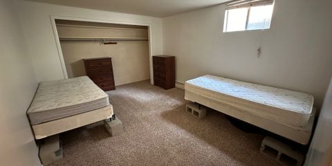 Pinnacle Unit D Bedroom 1.jpeg