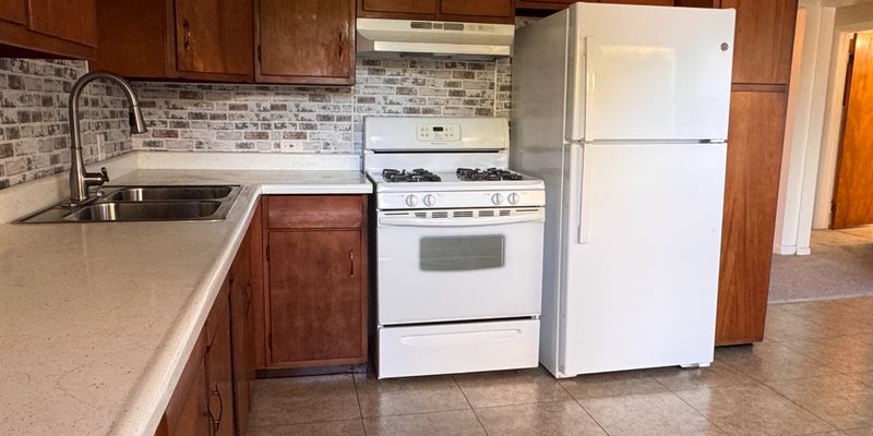 Gurnee Apartment: 1111 US-41