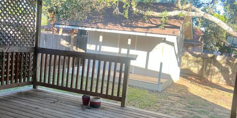 1103 Deepwoods-back porch.jpg