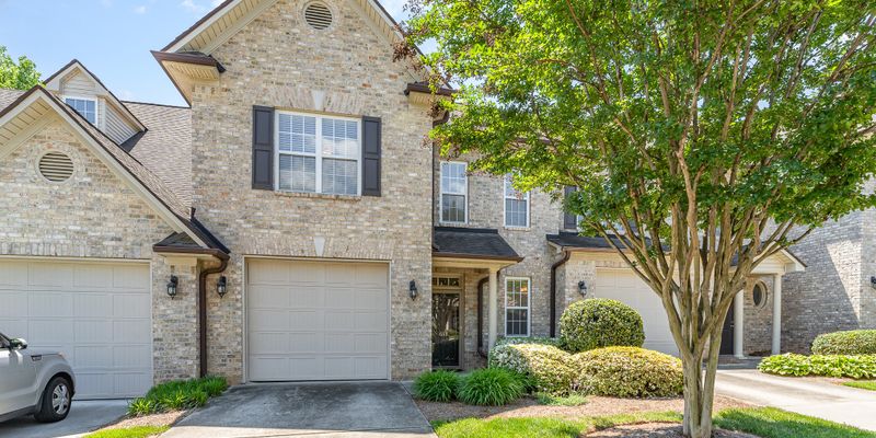 Greensboro House: 6113 Morgan Ashley Dr