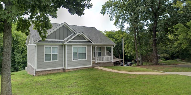 Chattanooga House: 6396 Fairview