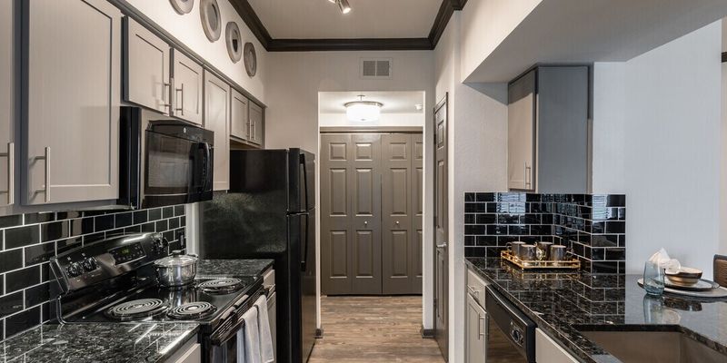 Houston Apartment: 13200 Firebrick Dr