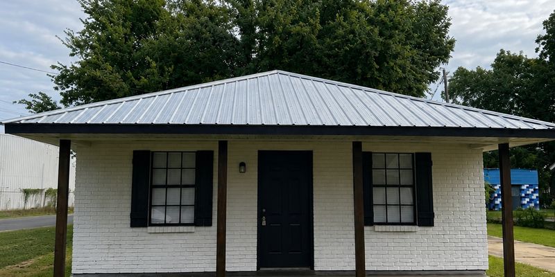 Columbus House: 1620 3rd Ave N
