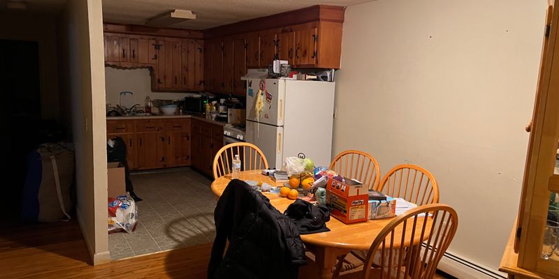 Fall River Apartment: 655 Mt Hope Ave