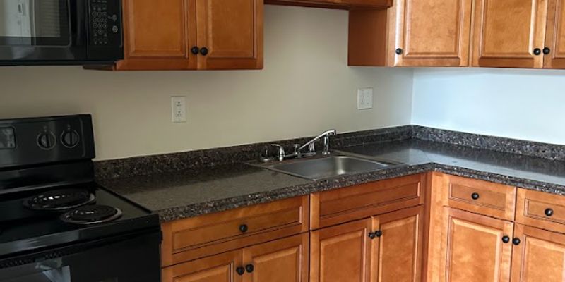 Baltimore Apartment: 317 E North Ave