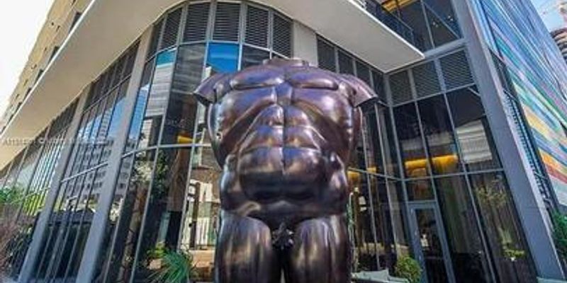 Miami Condo: 801 S Miami Ave