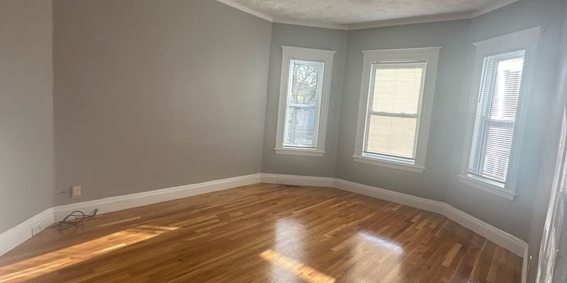 Boston Apartment: 828 Washington St