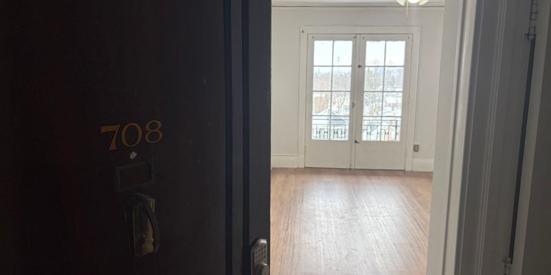 Fort Wayne Apartment: 2301 Fairfield Ave