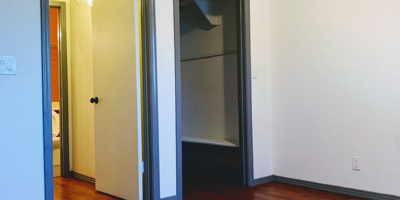 Mission Hills House: 10943 Laurel Canyon Boulevard. Unit A-5