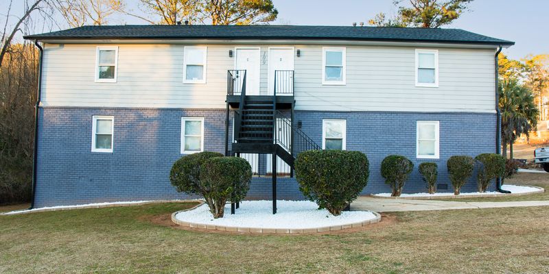 Stockbridge Apartment: 109 Appleton Blvd