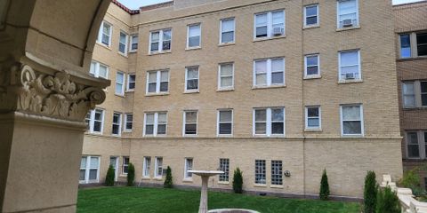 5017courtyard2.jpg
