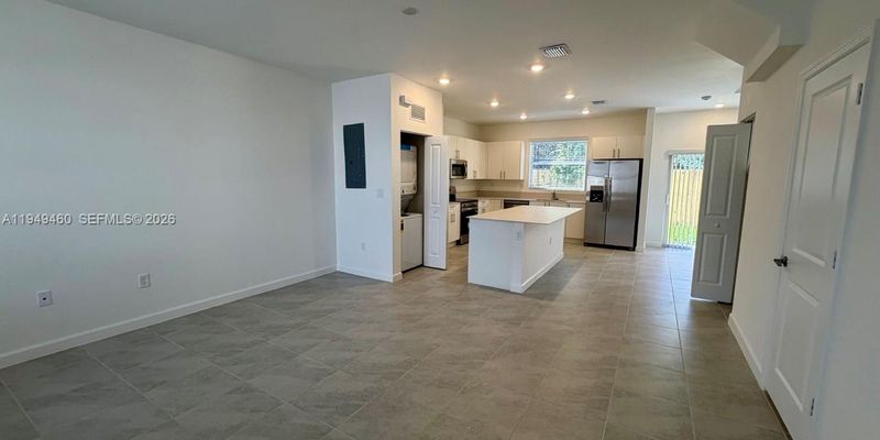 Homestead House: 254 SE 10th Ct