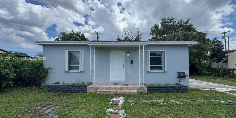 Miami House: 1320 NW 87th St