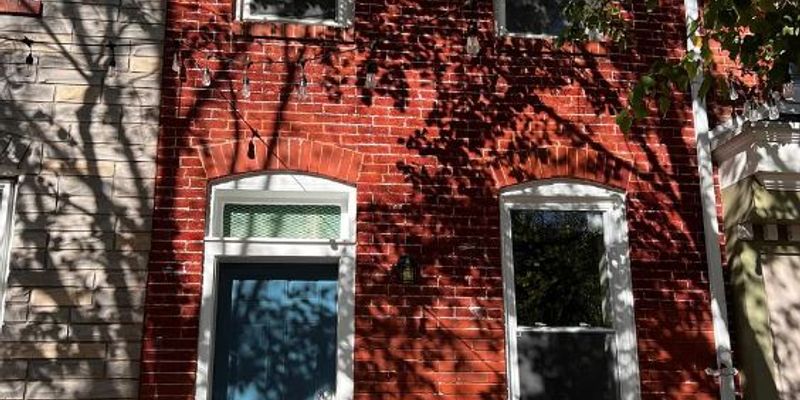 Baltimore House: 1816 Gough St