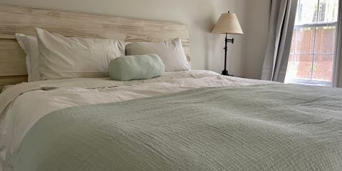 14 Master Bed.JPG