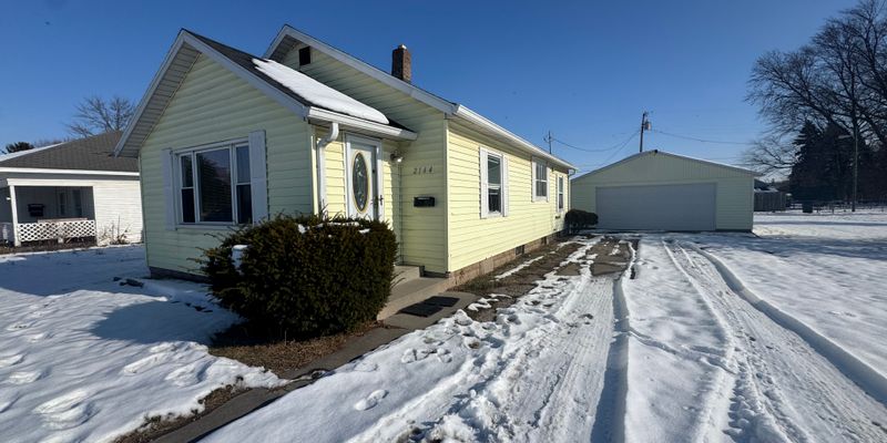 Kokomo House: 2144 N Webster St