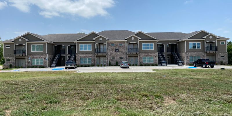 Whitesboro Apartment: 200 Ella St