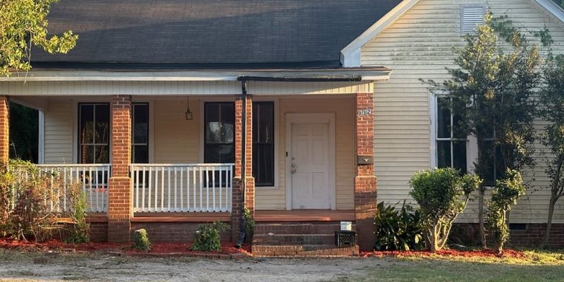 Macon House: 832 Richmond Street